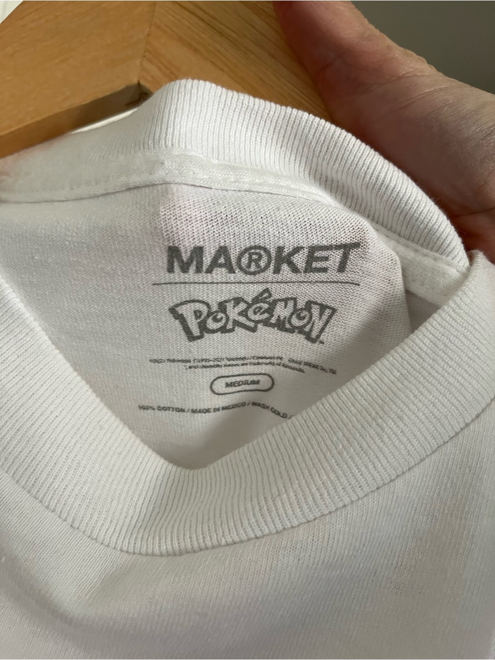 Chinatown Market x Pokemon Starters UV T-shirt Charmander Squirtle Bulbasaur - Picture 6 of 7